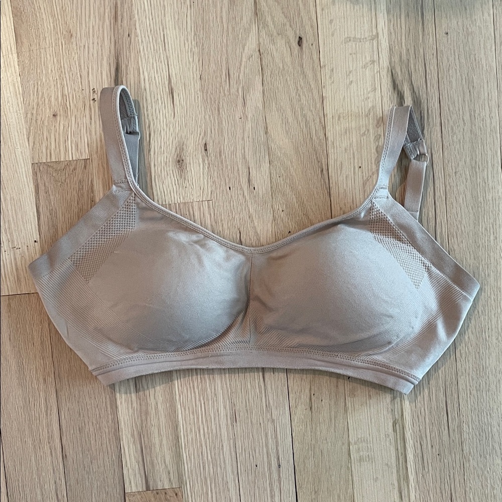 Warner's Nude Seamless Bra